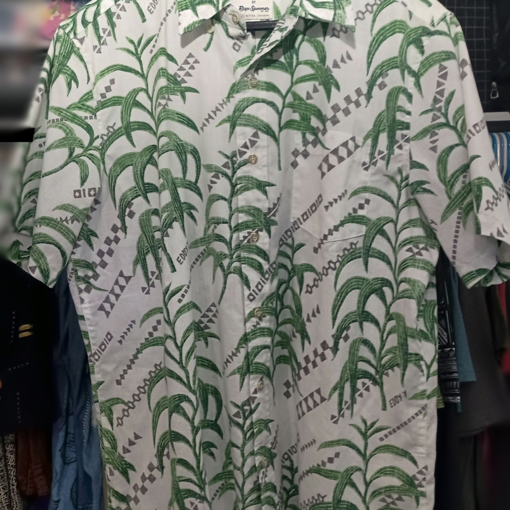 Reyn Spooner Limited print Art of Eddy Y Button Down